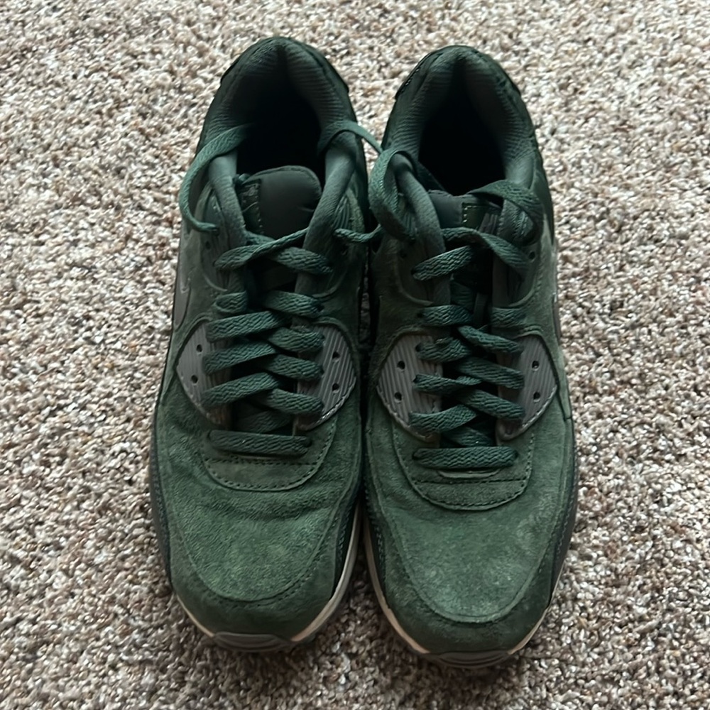 Nike ~ Dark Green Suede Air Max Size 8.5